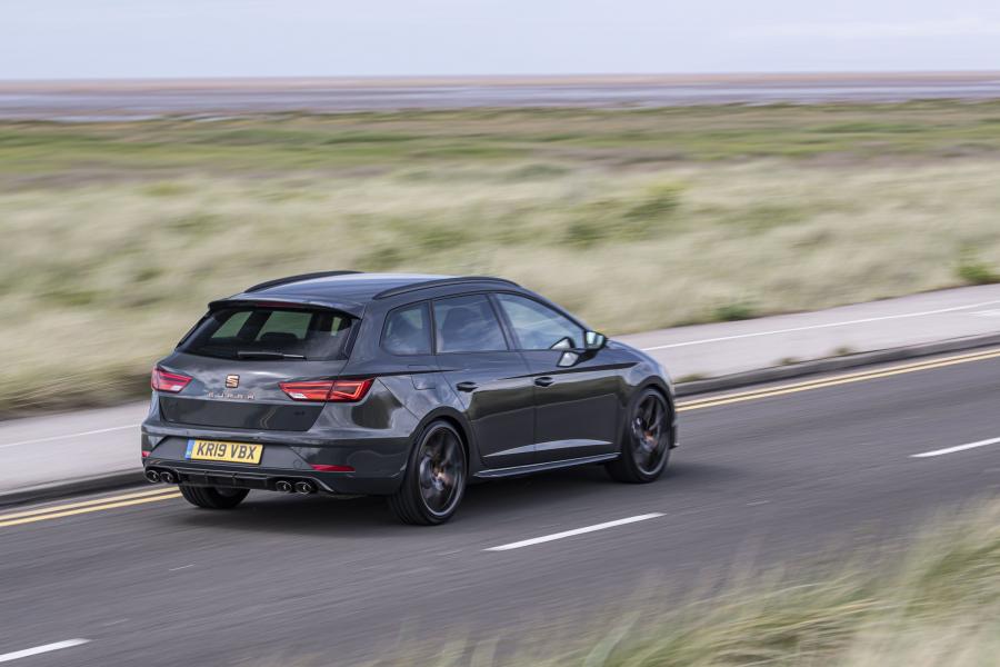  Seat Leon Cupra R ST (5F) 2019 года  (UK) (фото 6 из 40)